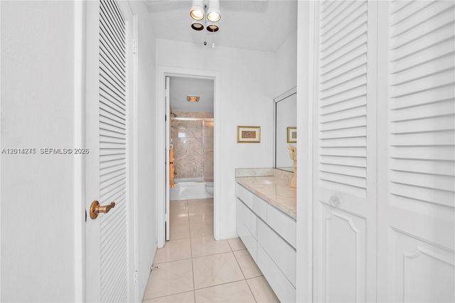8900 Washington 411, Pembroke Pines, FL 33025