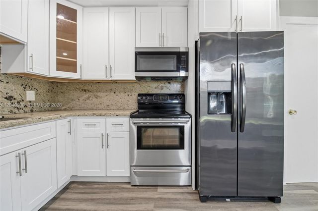 610 SW 2nd Ave 1, Dania Beach, FL 33004