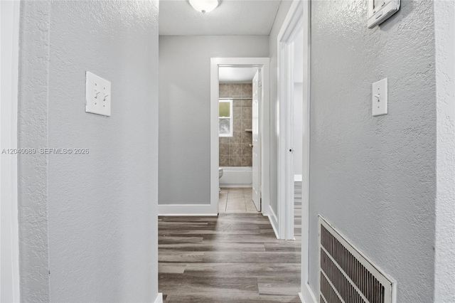610 SW 2nd Ave 1, Dania Beach, FL 33004