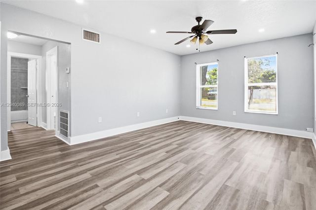 610 SW 2nd Ave 1, Dania Beach, FL 33004