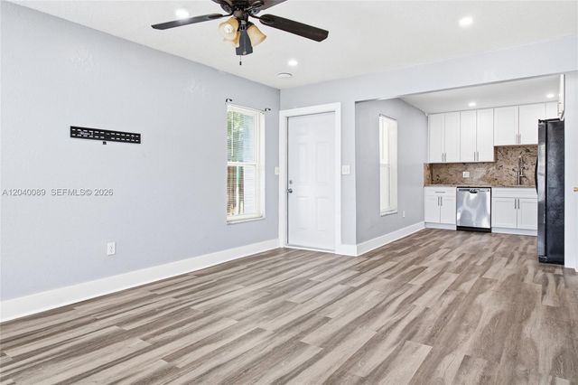 610 SW 2nd Ave 1, Dania Beach, FL 33004