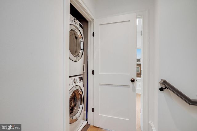 1122 ABBEY PL NE, Washington, DC 20002