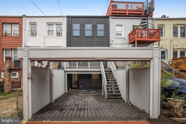 1122 ABBEY PL NE, Washington, DC 20002