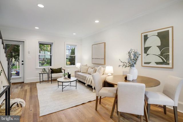 1122 ABBEY PL NE, Washington, DC 20002