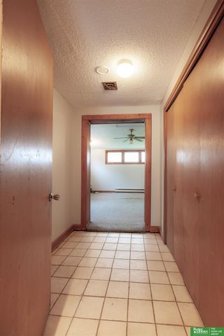 511 N Grandview Avenue, Papillion, NE 68046