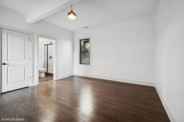 1114 W Grand Avenue 2F, Chicago, IL 60642