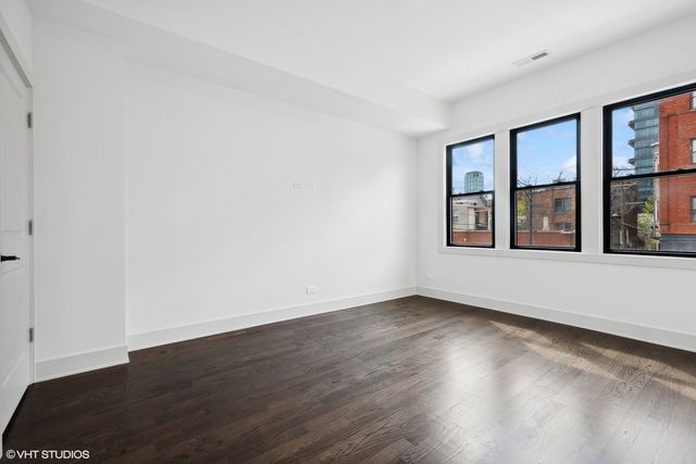 1114 W Grand Avenue 2F, Chicago, IL 60642