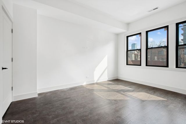 1114 W Grand Avenue 2F, Chicago, IL 60642