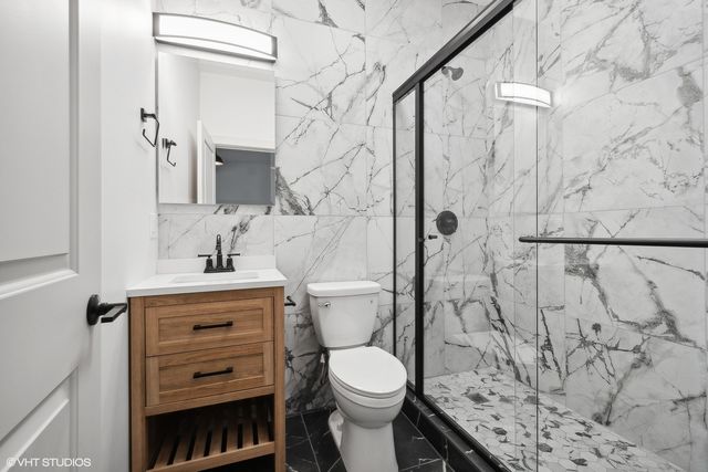 1114 W Grand Avenue 2F, Chicago, IL 60642