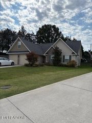 7513 Peony Drive, Knoxville, TN 37918