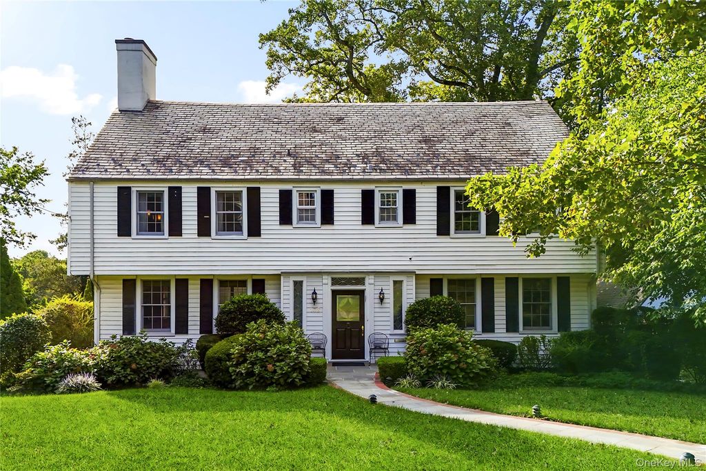 132 Overlook Road, New Rochelle, NY 10804 — exterior