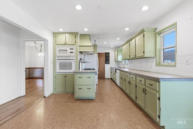 28656 Old Highway 30, Caldwell, ID 83607