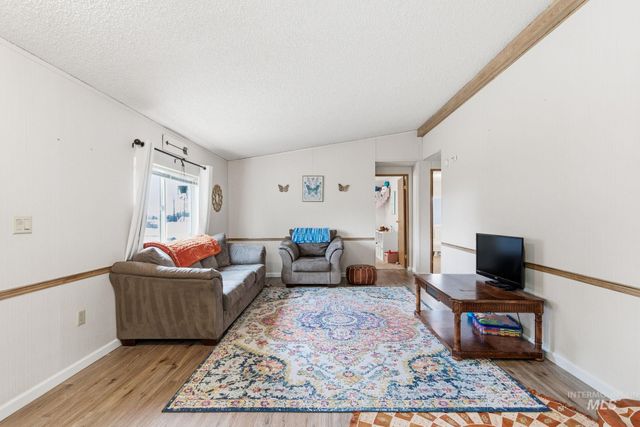 28656 Old Highway 30, Caldwell, ID 83607