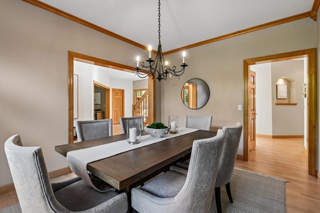 27035 Noble Road, Excelsior, MN 55331