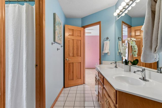 27035 Noble Road, Excelsior, MN 55331