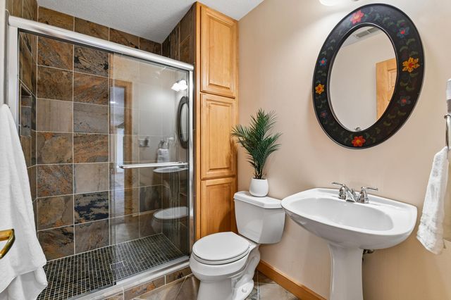 27035 Noble Road, Excelsior, MN 55331
