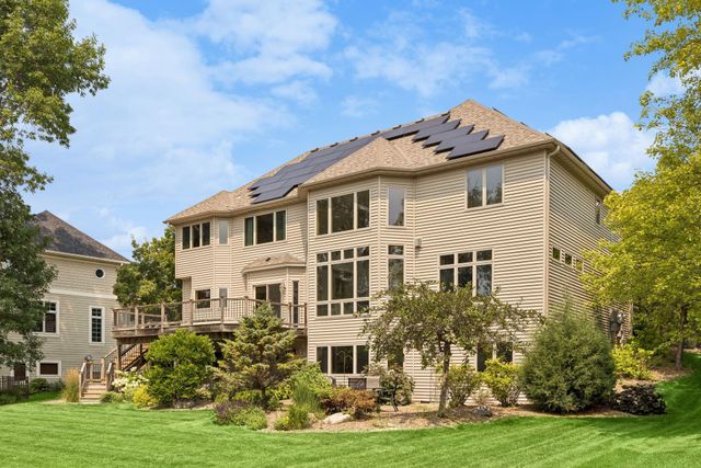 27035 Noble Road, Excelsior, MN 55331