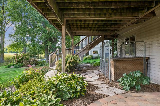27035 Noble Road, Excelsior, MN 55331