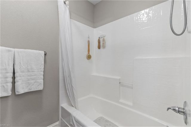 1516 Drumheller DR, Virginia Beach, VA 23464