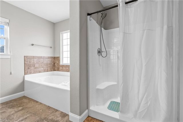 1516 Drumheller DR, Virginia Beach, VA 23464