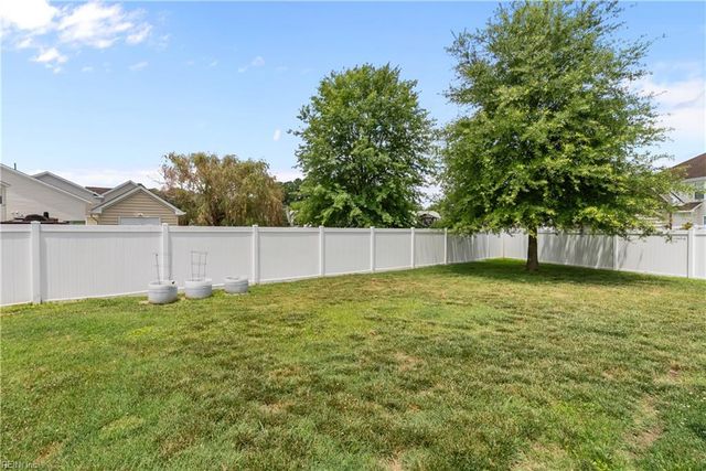 1516 Drumheller DR, Virginia Beach, VA 23464