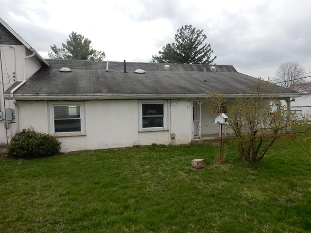 130 W Main Street, Centerburg, OH 43011