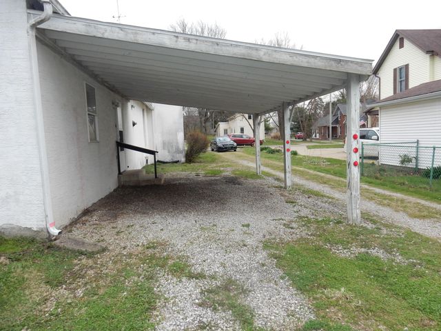 130 W Main Street, Centerburg, OH 43011