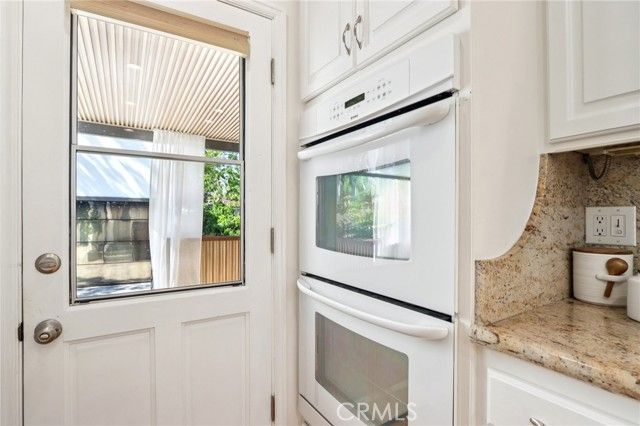 1735 N Lima Street, Burbank, CA 91505