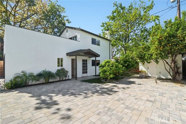 1735 N Lima Street, Burbank, CA 91505