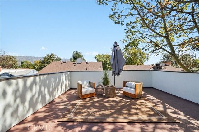 1735 N Lima Street, Burbank, CA 91505