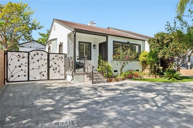 1735 N Lima Street, Burbank, CA 91505