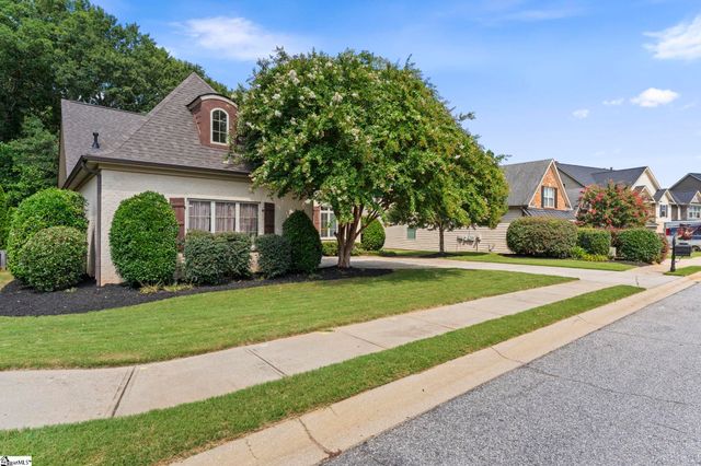 18 Candleston Place, Simpsonville, SC 29681