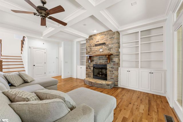 18 Candleston Place, Simpsonville, SC 29681