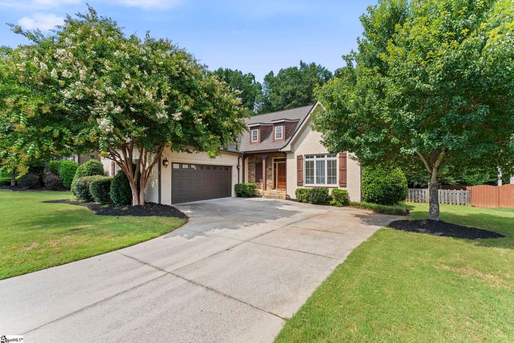 18 Candleston Place, Simpsonville, SC 29681