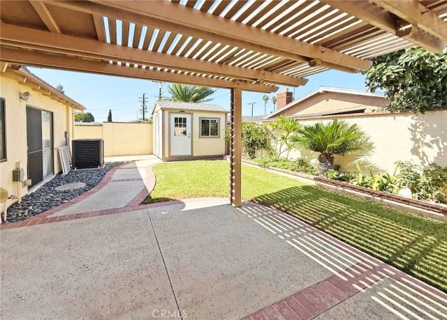 6041 Santa Barbara Avenue, Garden Grove, CA 92845