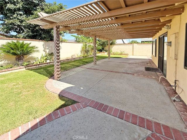 6041 Santa Barbara Avenue, Garden Grove, CA 92845