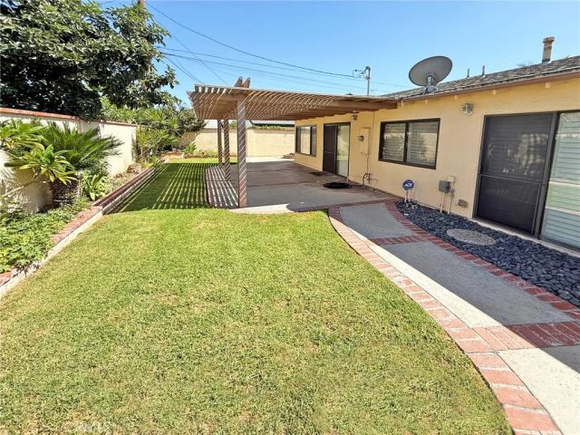 6041 Santa Barbara Avenue, Garden Grove, CA 92845