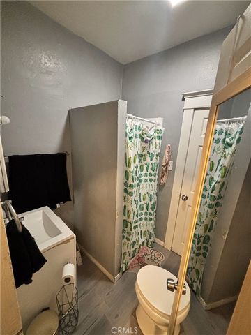 15565 4th, Victorville, CA 92395