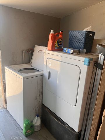 15565 4th, Victorville, CA 92395