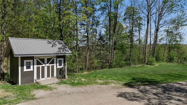 4492 Haag Road, Eden, NY 14057