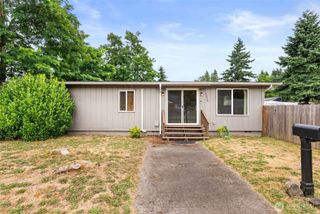 1428 S 4th Ave, Kelso, WA 98626