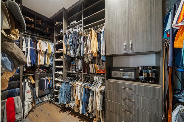 2831 N Cotswold Manor Drive, Houston, TX 77339