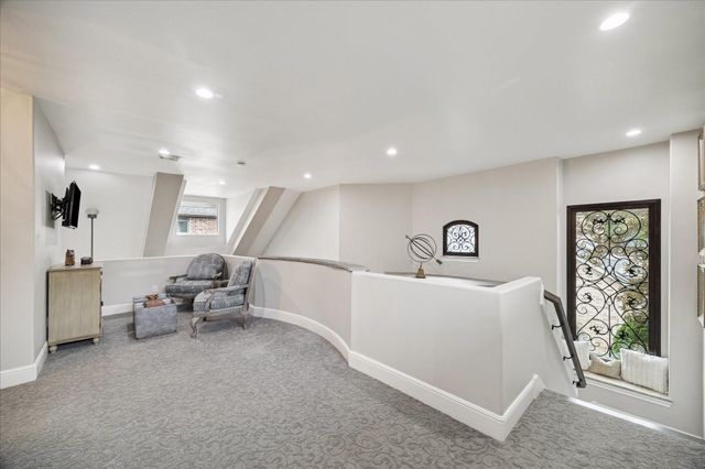 2831 N Cotswold Manor Drive, Houston, TX 77339