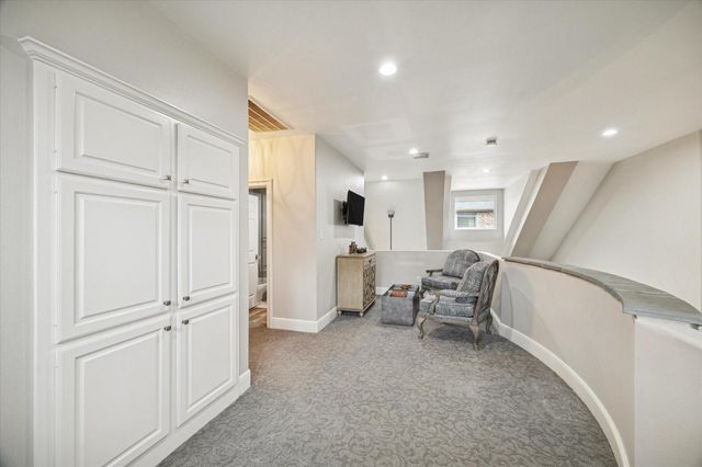 2831 N Cotswold Manor Drive, Houston, TX 77339