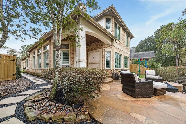 2831 N Cotswold Manor Drive, Houston, TX 77339