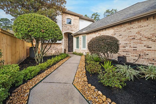 2831 N Cotswold Manor Drive, Houston, TX 77339