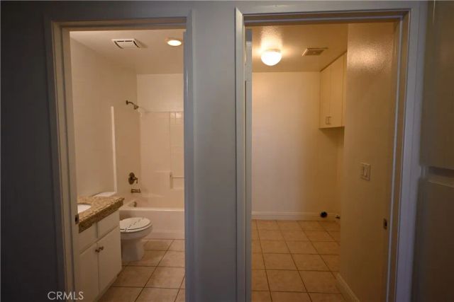 37 Amoret, Irvine, CA 92602