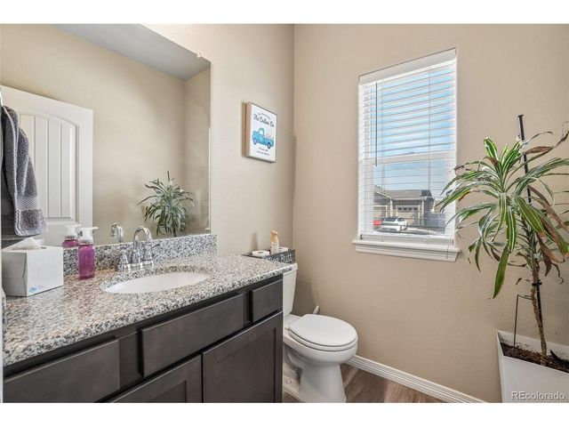 4988 Priors Dr, Windsor, CO 80550