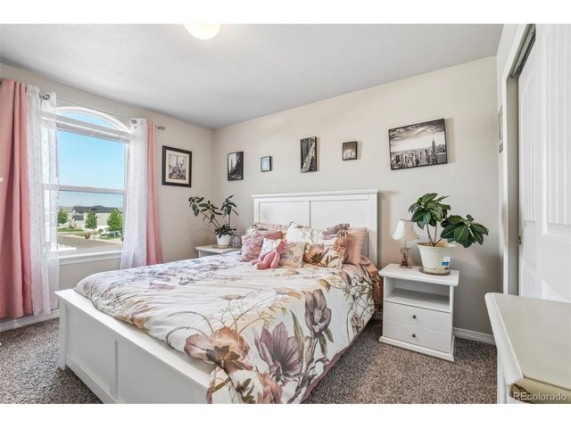 4988 Priors Dr, Windsor, CO 80550