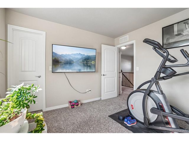 4988 Priors Dr, Windsor, CO 80550
